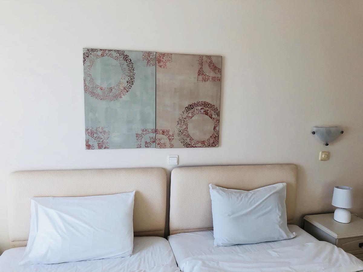 Les Sirenes Kardamili Hotel Eksteriør billede